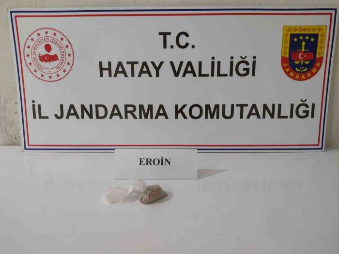 Hatay’da Jandarma Uyuşturucu Tacirlerine Göz Açtırmıyor