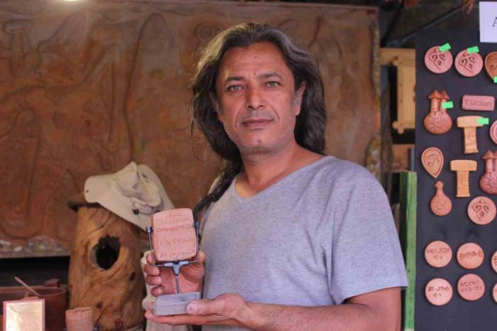 6 Bin Yıllık Tarih Ellerinde Şekilleniyor