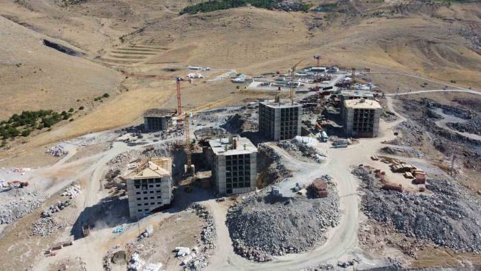 Malatya’da Kalıcı Konutlar Hızla Yükseliyor