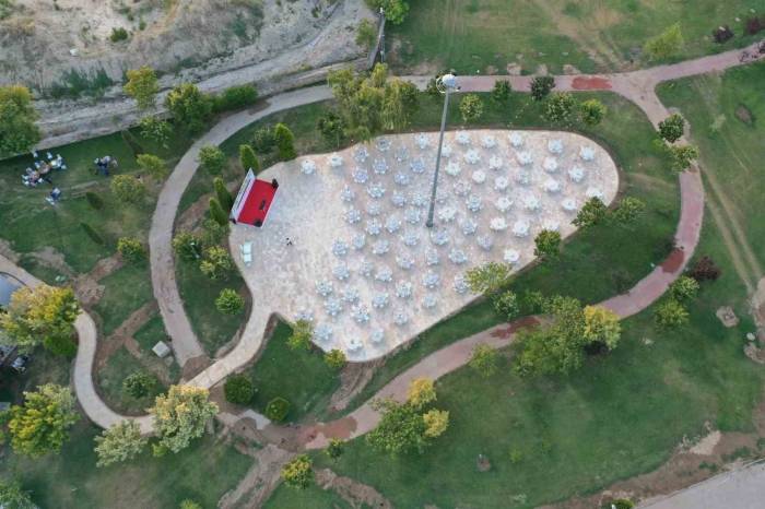 Merkezefendi Belediyesi’nden Evlenecek Çiftlere Düğün Desteği