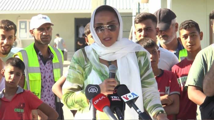 Suudi Prensesi Depremzedelerle Bir Araya Geldi