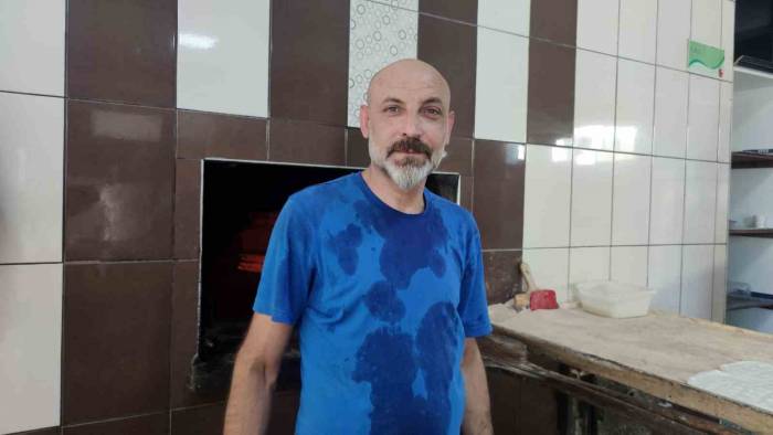 Fırıncıların Sıcakta Zorlu Mesaisi