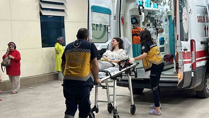 Sinek İlacından Zehirlenen 3’ü Çocuk 5 Kişi Hastaneye Kaldırıldı