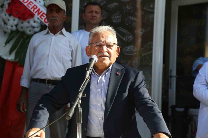 Vali Çiçek Ve Başkan Büyükkılıç, Sarkafe Pastanesi Ve Kitap Kafe’nin Açılışını Yaptı