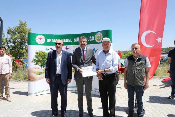 Kütahya’da Köylere 14 Su Tankeri Dağıtıldı