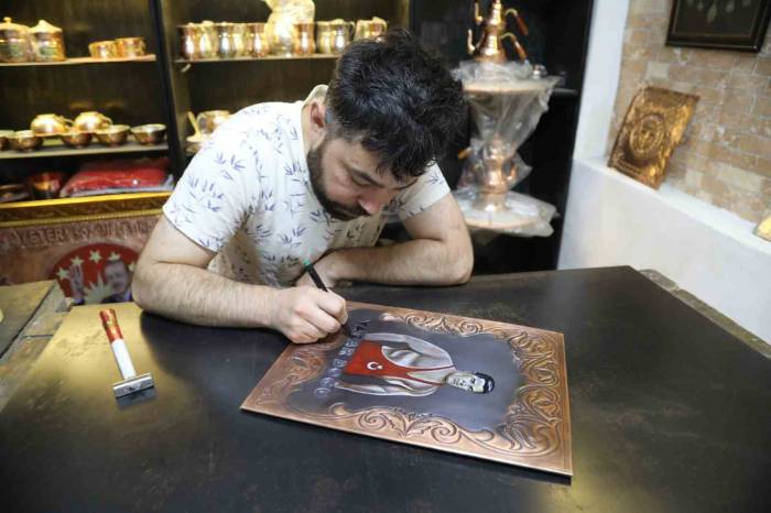 Unutulan Meslek Olan Bakır İşçiliğini Yaşatıyor