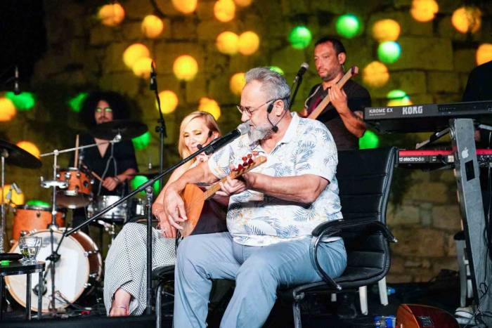 Yaz Sohbetlerinde Ege Türküleri Coşkusu