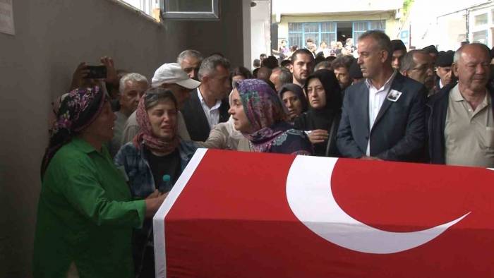 Suriye’de Kalp Krizi Geçiren Kıdemli Başçavuş Ali Buran Toprağa Verildi