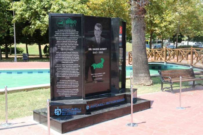 Batı Trakya Türklerinin Hakları İçin Verdiği Mücadeleyle Tanınıyordu, Anıtı Yapıldı