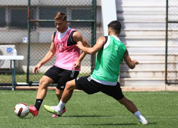 Beşiktaş, Kf Tirana Rövanş Maçının Hazırlıklarına Başladı