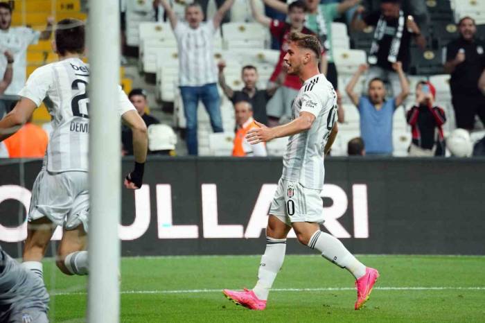 Semih Kılıçsoy, Beşiktaş Forması İle İlk Golünü Kaydetti