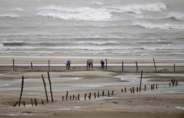 Doksuri Tayfunu Çin’e Ulaştı, Birçok Nokta Elektriksiz Kaldı