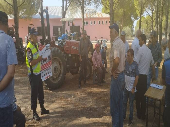 Gömeç’te Jandarma Ekipleri Seyyar Muayene İstasyonu Kurup Eğitimler Verdi