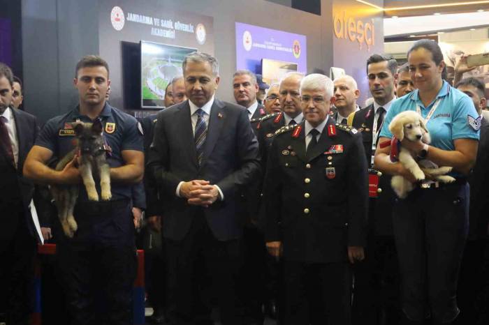 İçişleri Bakanı Yerlikaya: "türkiye’nin Savunma Sanayiinde Geldiği Nokta Çok Büyük Bir Gurur Vesilesi"