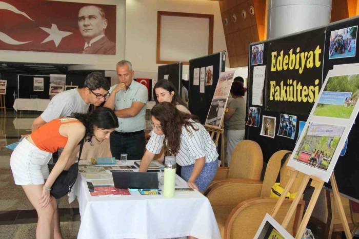 Mskü Tercih Masaları Aday Öğrencileri Bekliyor