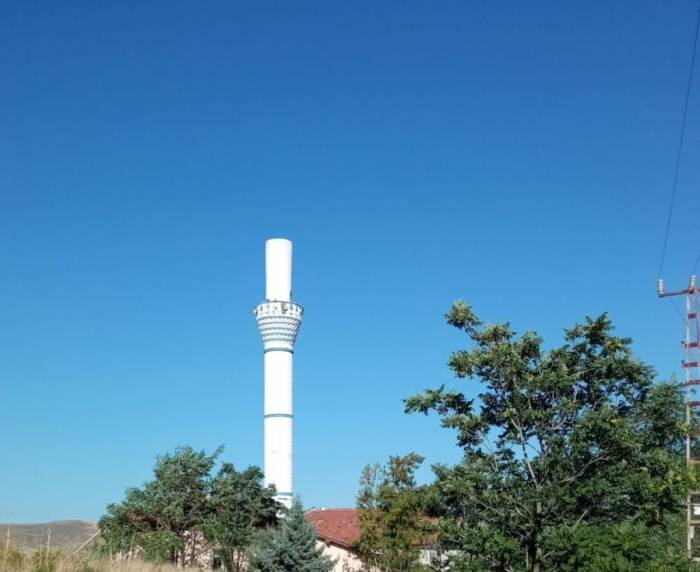Fırtına Cami Minaresini Yıktı