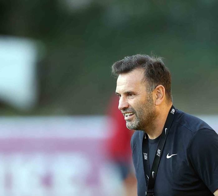 Zaha Ve Bakambu, Galatasaray İle İlk Antrenmanına Çıktı