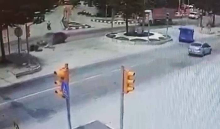 Dikkatsiz Motosikletli Ölümden Döndü
