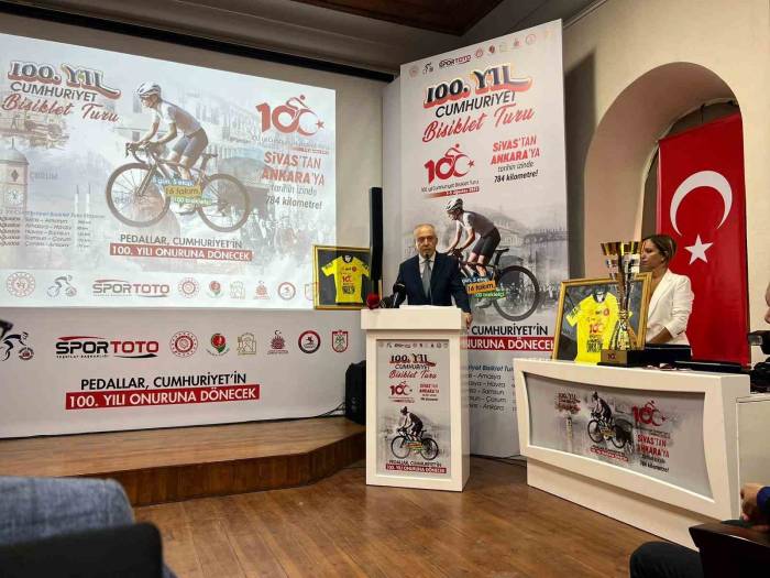Cumhuriyet Bisiklet Turu’nda Müftüoğlu’ndan Anlamlı Jest