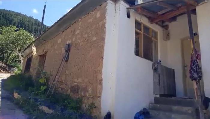 Akrabaların Hayvan Gübresi Dökme Kavgası Cep Telefonuna Yansıdı