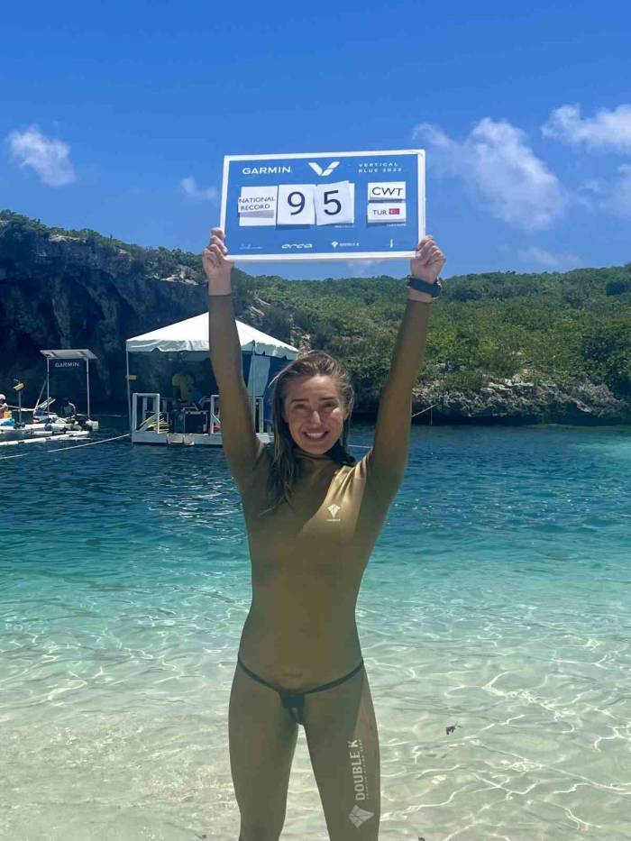 Şahika Ercümen’den Yeni Türkiye Rekoru