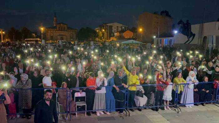 Sarıkamışlılar Halaylarla Coştu
