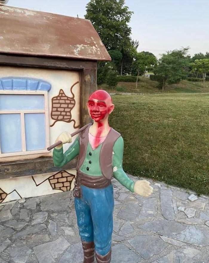 Bozüyük’te Çocuk Parkına Çirkin Saldırı