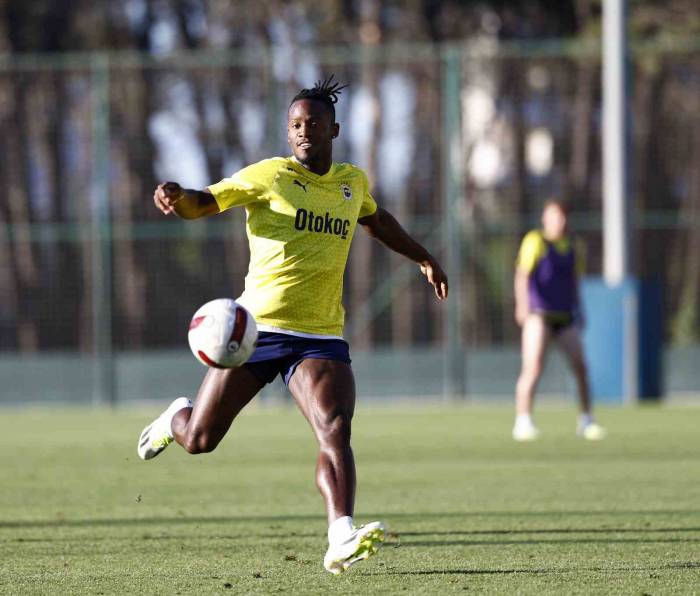 Fenerbahçe, Zimbru Maçı Hazırlıklarının İstanbul Etabını Tamamladı