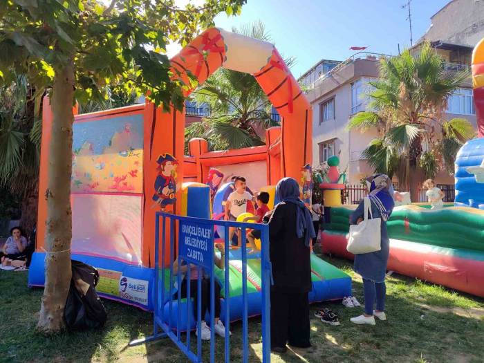 Bahçelievler Belediyesi, 1990’lar 2000’ler Festivali Düzenledi