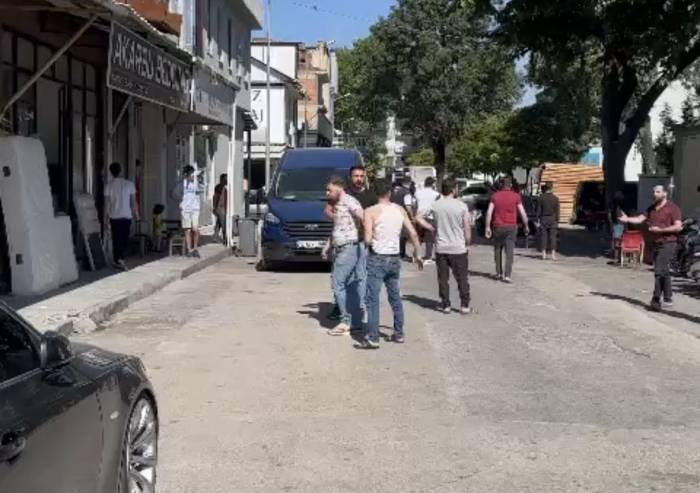 Amcasının Oğlunu Bıçakla Yaraladı