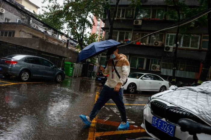 Pekin’de Doksuri Tayfun’unda 2 Can Kaybı