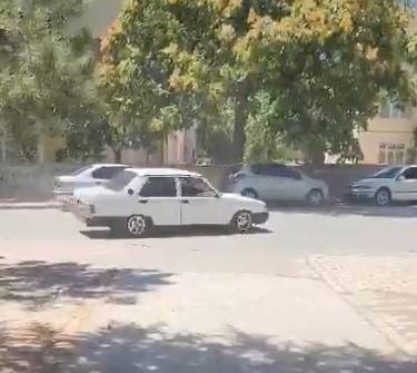 Sokak Ortasında Drift Atan Ehliyetsiz Sürücüye 28 Bin 532 Lira Ceza