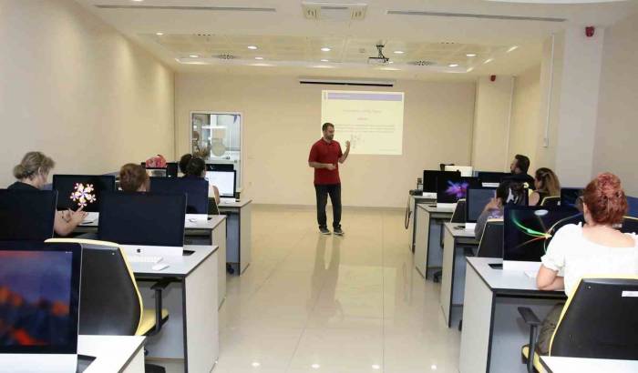 Küçükçekmece Belediyesi, Teknoloji Meraklılarının Yolunu Aydınlatmaya Devam Ediyor