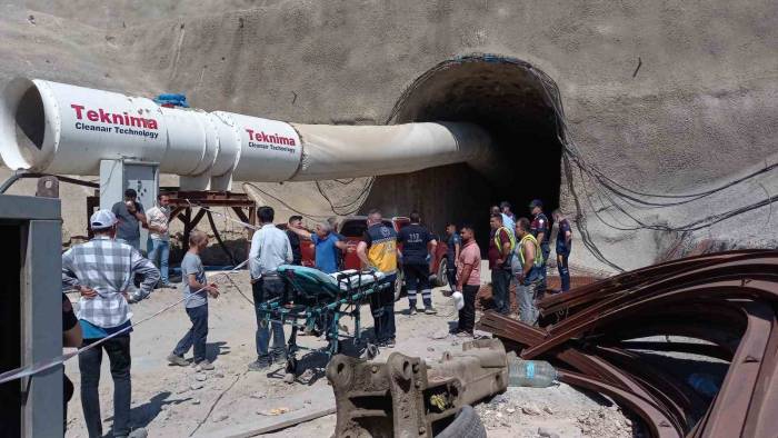 Manisa’da Hızlı Tren Şantiyesinde Gaz Zehirlenmesi: 2 Kişiden Haber Alınamıyor