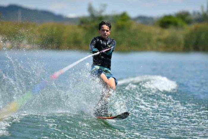 Gölette Su Kayağı Resitali