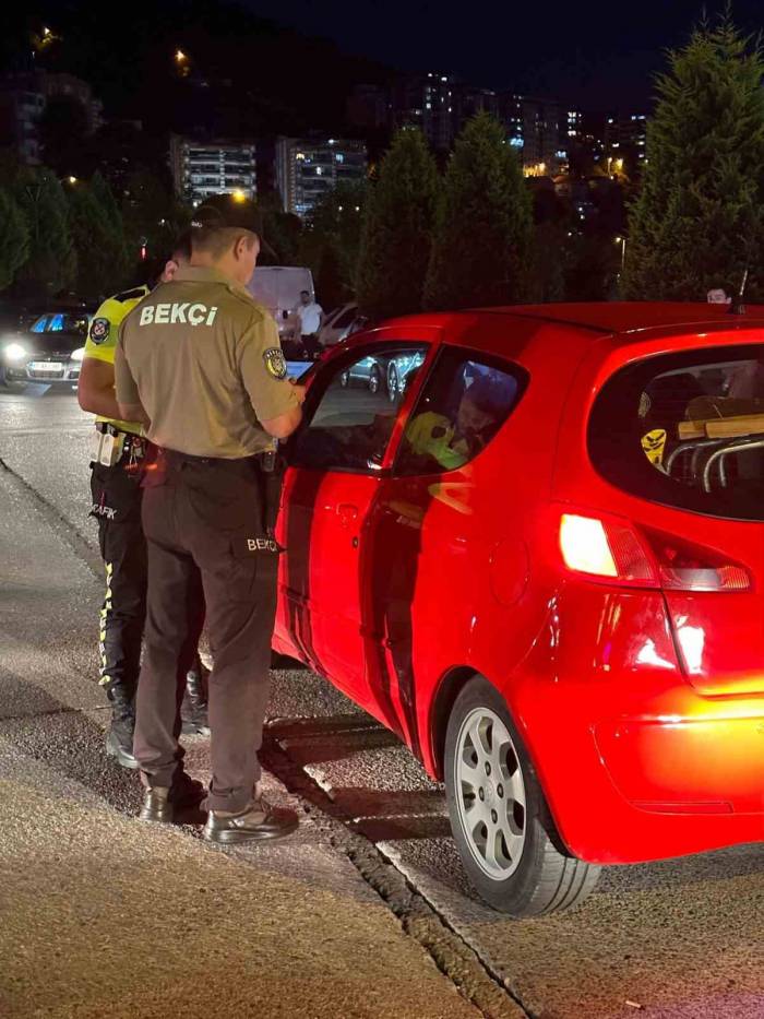 Polisten Asayiş Ve Trafik Uygulaması