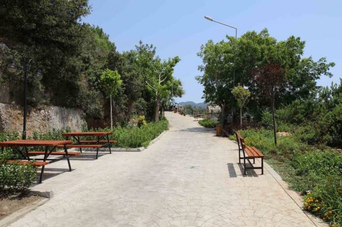 Kaş Küçükçakıl Çevresine Yeni Yüz