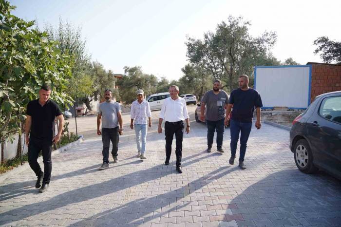 Ayvalık’ta 20 Bin Metrekarelik Yol İle Tepecik Mevkisi’nin 20 Yıllık Sorunu Çözüldü