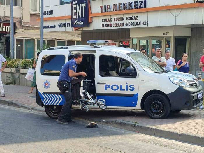 Bakırköy’de Tırın Altında Kalan Engelli Adam Hayatını Kaybetti