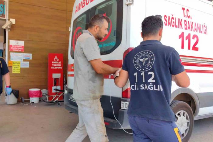 Elini Makinaya Kaptıran İşçinin Parmağı Koptu