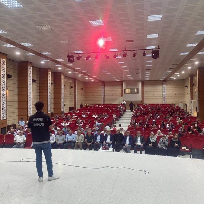 Narkotik Polislerinden Uyuşturucuyla Mücadele Eğitimi