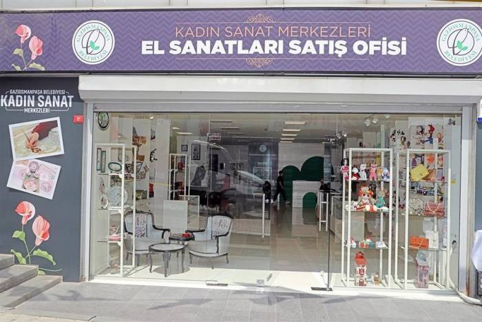 Gaziosmanpaşa’da El Sanatları Satış Ofisleri Kadınlara Gelir Kaynağı Oldu