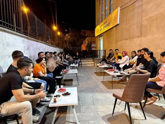 Çukurca Gençlerinden Müzik Ziyafeti