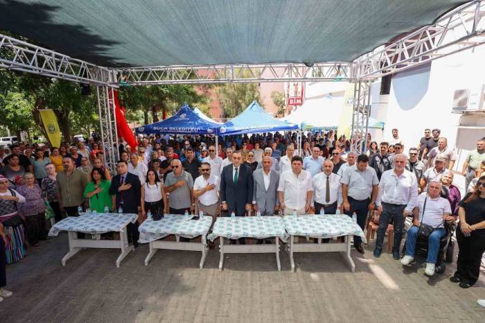 Buca’da Aşure Dualarla Karıldı