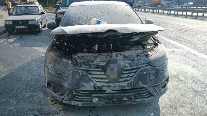 Seyir Halinde Otomobil Alev Alev Yandı