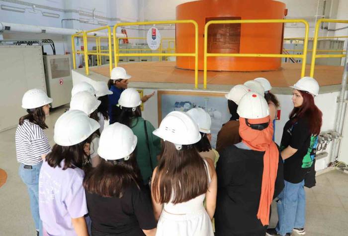 Öğrenciler Enerji Üretimini Yakından İnceledi