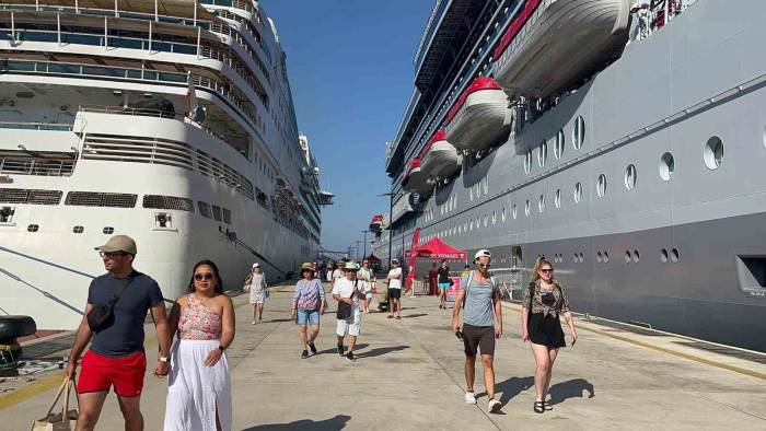 Bodrum’a 2 Gemide Bin 960 Turist Geldi
