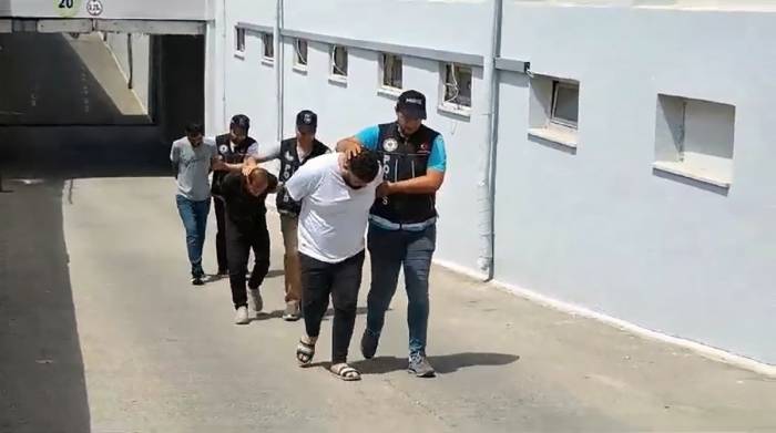 Adana’da 3 Torbacı Yakalanıp Tutuklandı