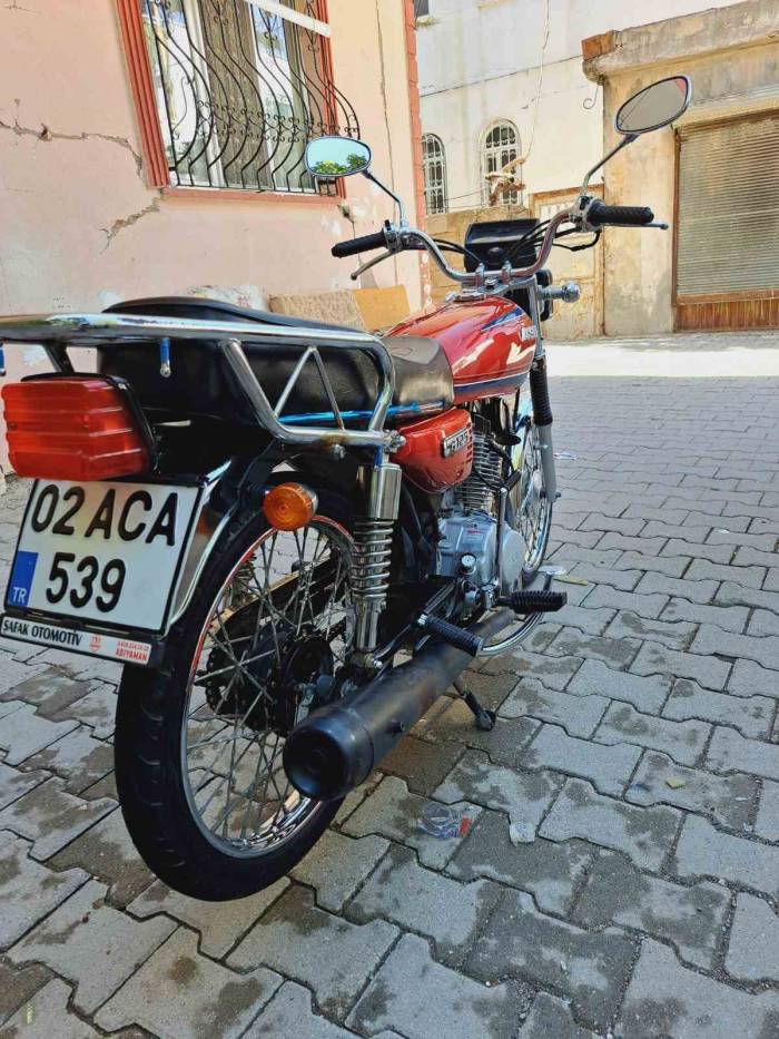 Park Halindeki Motosiklet Çalındı