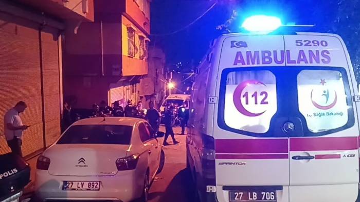 Gaziantep’te Husumetli Aileler Arasında Silahlı Kavga: 1’i Polis 15 Yaralı